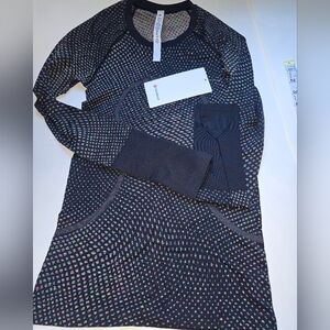 LULULEMON Colorful Patterned Long Sleeve Top